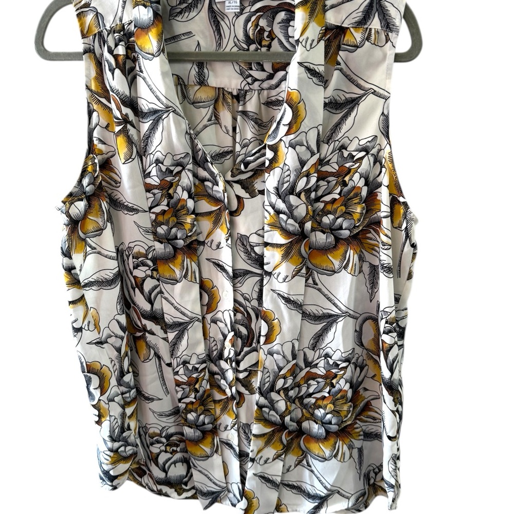 Katherine Barclay White Cream Ruffled Blouse